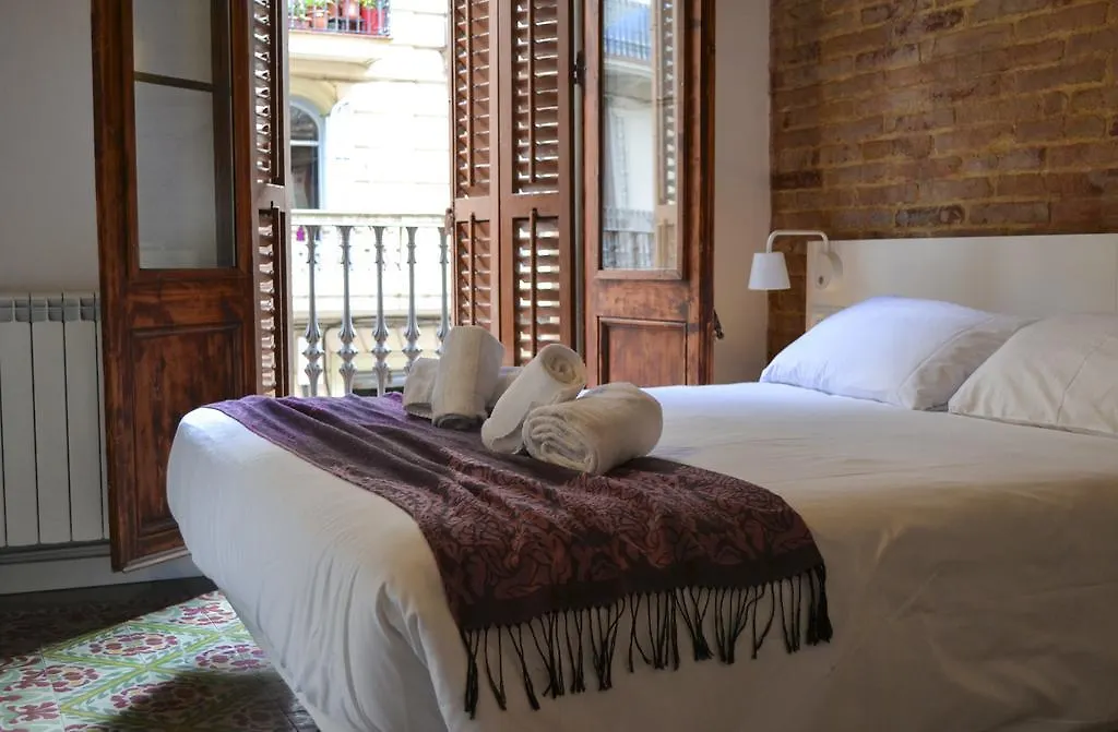 Happy People Plaza Espana Apartments Barcellona