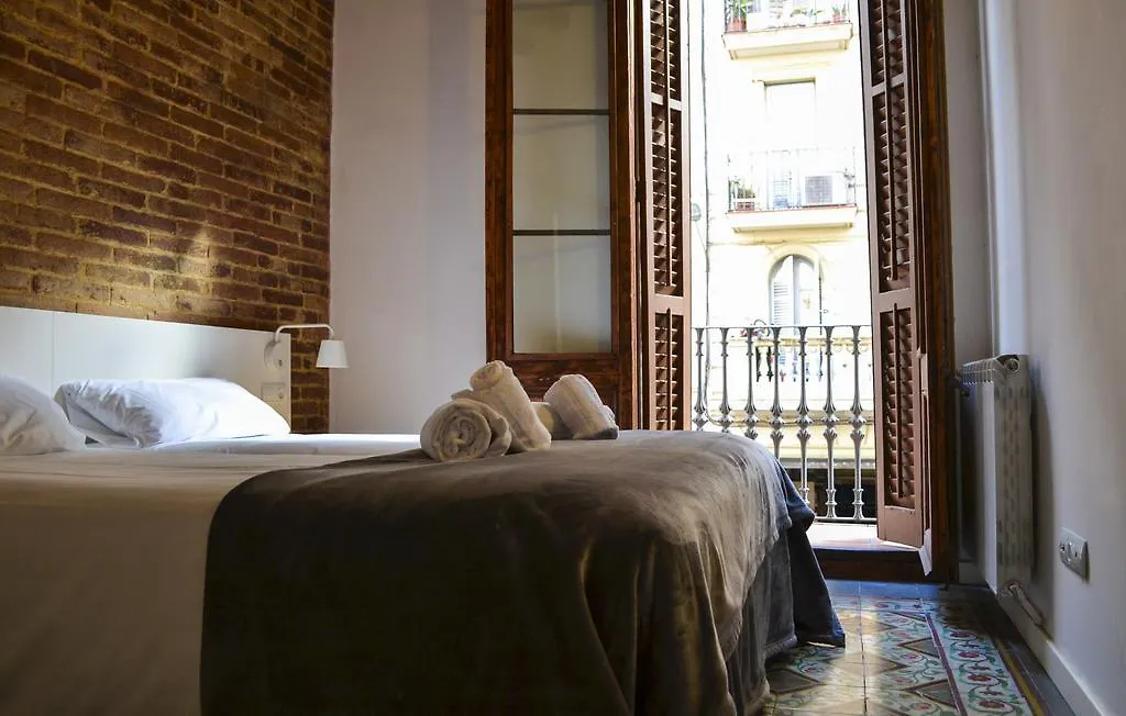 Happy People Plaza Espana Apartments Barcellona