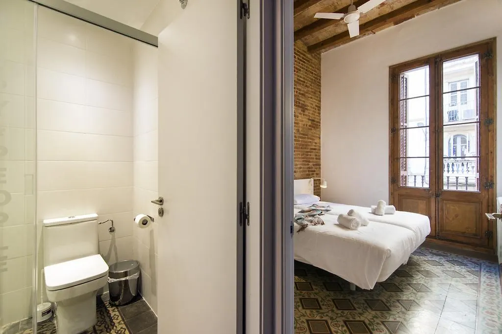 Happy People Plaza Espana Apartments Barcellona