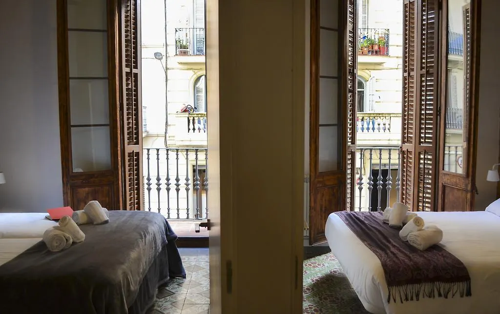 Happy People Plaza Espana Apartments Barcelona Spanje