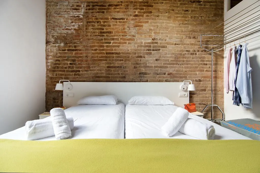 Happy People Plaza Espana Apartments Barcelona Spanje